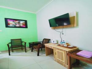 RedDoorz at Hotel Nuansa Ngawi