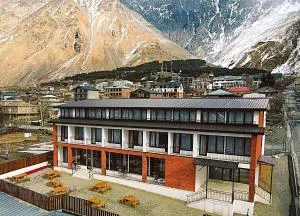 Mountain House Kazbegi - 卡兹贝吉
