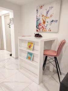 Apartman Dino with heated pool