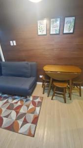 Cozy Condo at Pine Suites Tagaytay with WIFI Netflix & Pool