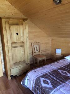 Chalets Boost Your Immo Chalet des Aiguilles Reallon Chalaig9 : photos des chambres