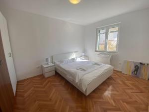 Lucich Apartments Srima