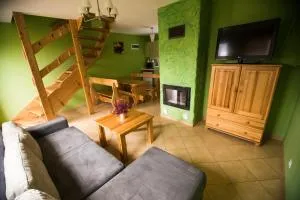 Domki nad rozlewiskiem - 沃乌科维亚