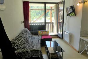 Appartements Boost Your Immo Aurans Reallon 221A : photos des chambres