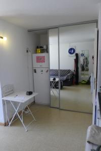 Appartements Boost Your Immo Aurans Reallon 221A : photos des chambres