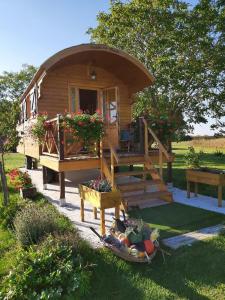 Maisons de vacances LA ROULOTTE DE FLORETTE : photos des chambres