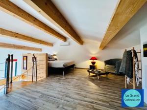 Appartements LOGIS DES ROCHES - Le Petit Chevalet & Le Grand Sabouillon - 2 VILLAS VUE EXCEPTIONNELLE ! : photos des chambres