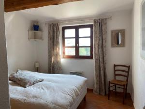 FERME DU MOULIN ROUX- 2 superbes appartements- 2cbres chacun- classe 3 etoiles, climatises : photos des chambres