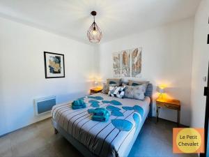 Appartements LOGIS DES ROCHES - Le Petit Chevalet & Le Grand Sabouillon - 2 VILLAS VUE EXCEPTIONNELLE ! : photos des chambres