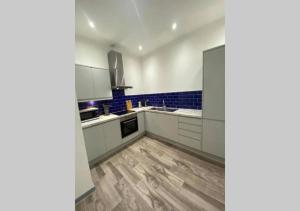 Doncaster City Centre Deluxe Whole Apartment sleeps 4 D41