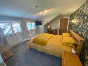 East Llanteg Guest House