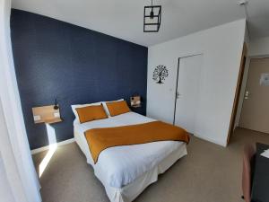 Hotels Au Bon Accueil : Chambre Double