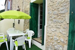 Maisons de vacances Beautiful 2-Bed Cottage in Le Bugue : photos des chambres