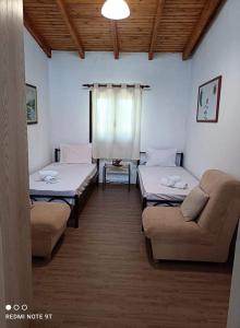 Family Villa in Sani - Sleeps 6 - Parking - WiFi