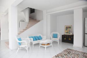 Siviri Villa Sea View by Luxlikehome