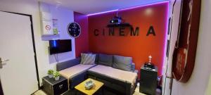 Maisons de vacances Appartement Cinema video-projecteur et garage : photos des chambres