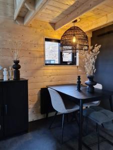 Nieuw! Sfeervol Tiny House in de natuur en aan het water