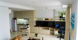 Azalea Suites Cikarang by Jayakarta Group