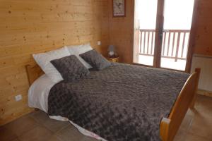 Chalets Boost Your Immo Chalet Crocus Reallon Chalcrocus : photos des chambres