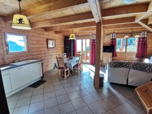 Chalets Boost Your Immo Reallon Chal12 : photos des chambres