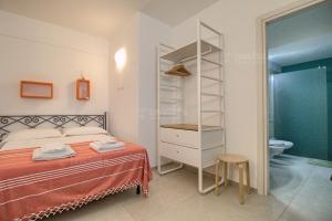 Pool Holiday houses by LoveSud