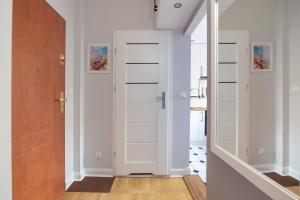 Elektoralna City Style Apartment by BookingHost