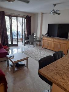 Apartment on the Plaza