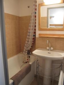 Appartements Boost Your Immo Comete Reallon 106C : photos des chambres