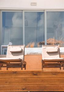 Esperanto seafront studio