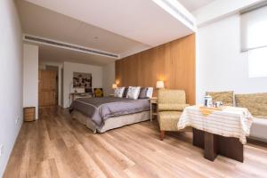 Phòng Đôi Loại Sang (Deluxe Double Room)