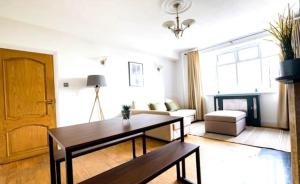 lekki hostal