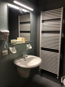 Comfort Double Room with Balcony and Pool View room in Hotel Royal