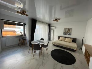 Black Sea Booking - Castillo