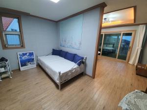 Namhae Manheim pension