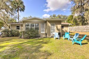 Less Than 1 Mi to Lake Weir Quiet Summerfield Getaway