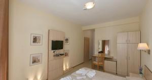 Александра