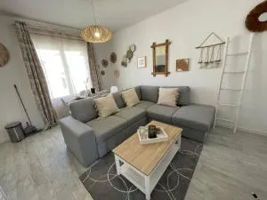 Le Bohème - Centre Ville, Netflix et WIFI, parking, idéal familles, couples et voyages d'affaire - Échiré