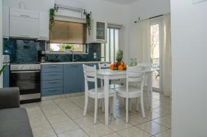 Cozy Home (close to the beach)