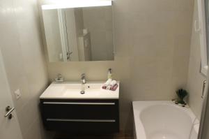 Moderne 3-Zimmerwohnung, an Skipiste, mit Aussicht