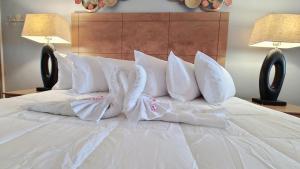 Beach Colony Oceanfront 1bed1ba Condo Free WiFi & Parking