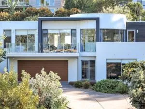 The White House Merimbula - Merimbula