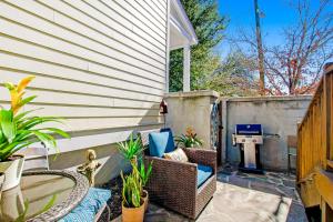 Savannah Price Place