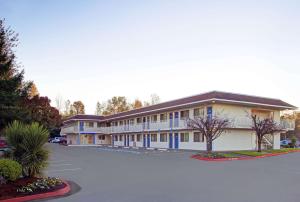 Motel 6-Troutdale, OR - Portland East