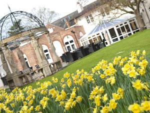 Wrexham Llyndir Hotel by Belvilla