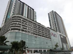 Manis Evo Bangi Soho - Pool & Netflix & WIFI