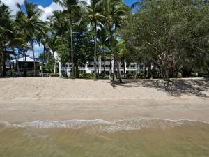 Agincourt Beachfront Apartments
