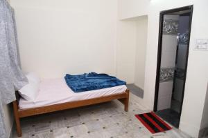 Hotel Yash Paradise 6 Min Distance from Dargah