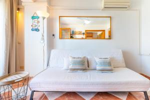 Sunny Seaside Apartment