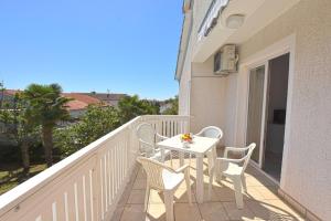 Apartment in Porec with balcony, WiFi 819-3