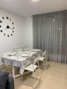 Esguil, apartamento con piscina, a 3 km de la playa VUT-2995-AS